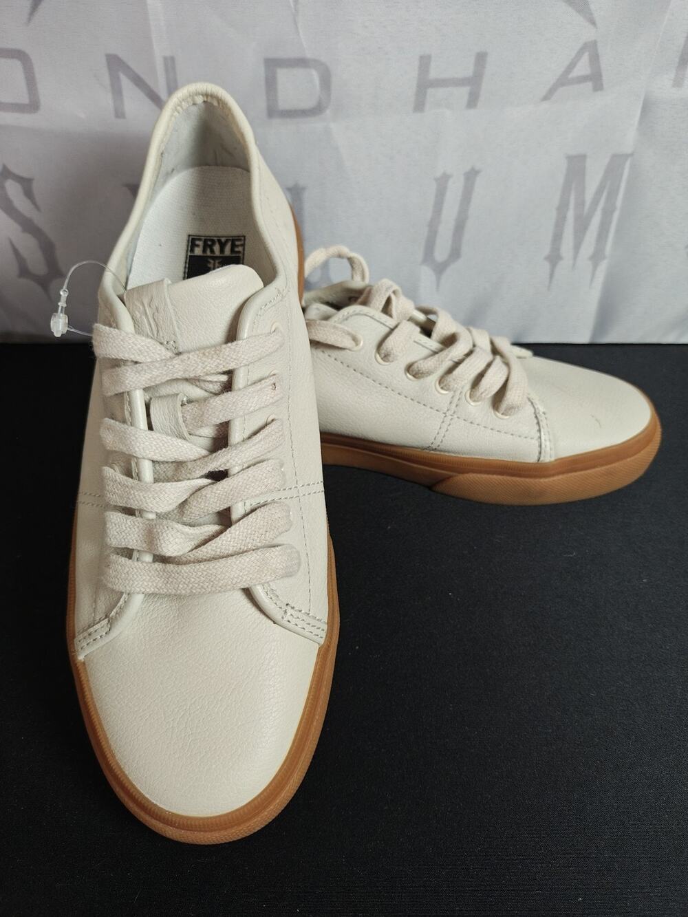 FRYE $148 Women's 7 Gia Low Lace Ivory Off-white Leather Sneaker New Blemishes